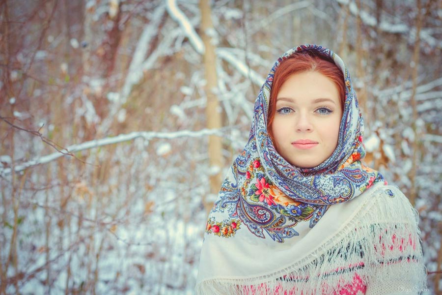 Model Slavic women in San Salvador