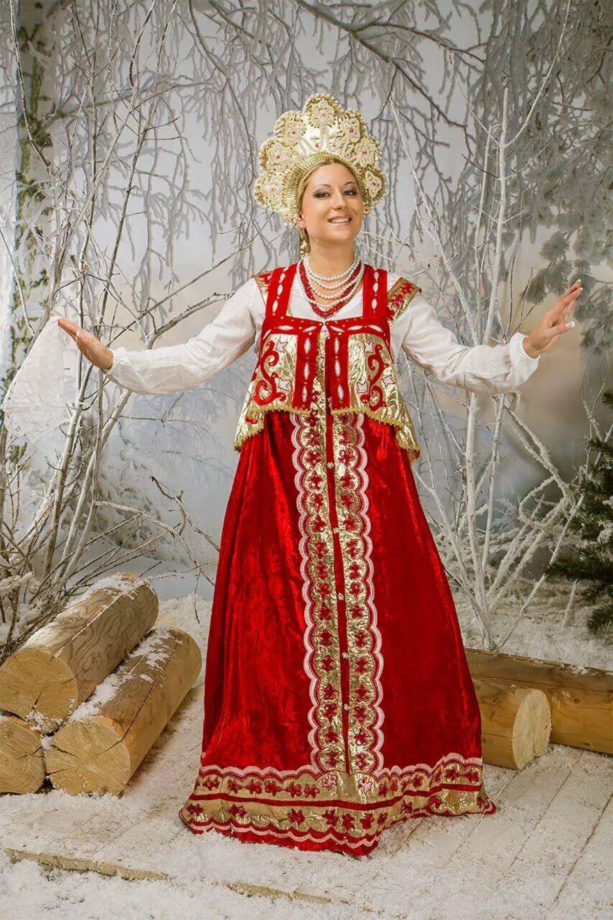 Girls in Slavic costumes in San Salvador